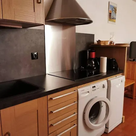 T2 Au Cap D'agde Avec Piscine Et Parking, 3mn De La Plage - Fr-1-749-14 *